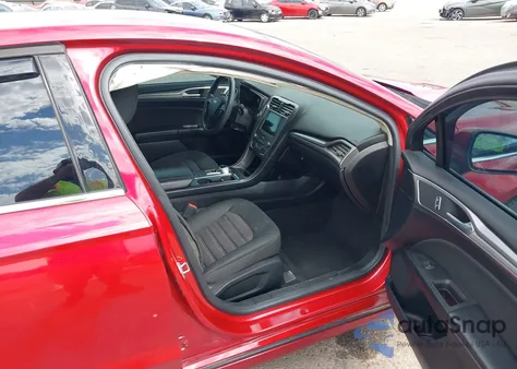 2020 Ford Fusion Se z USA, uszkodzony, nr VIN 3FA6P0HD1LR132577